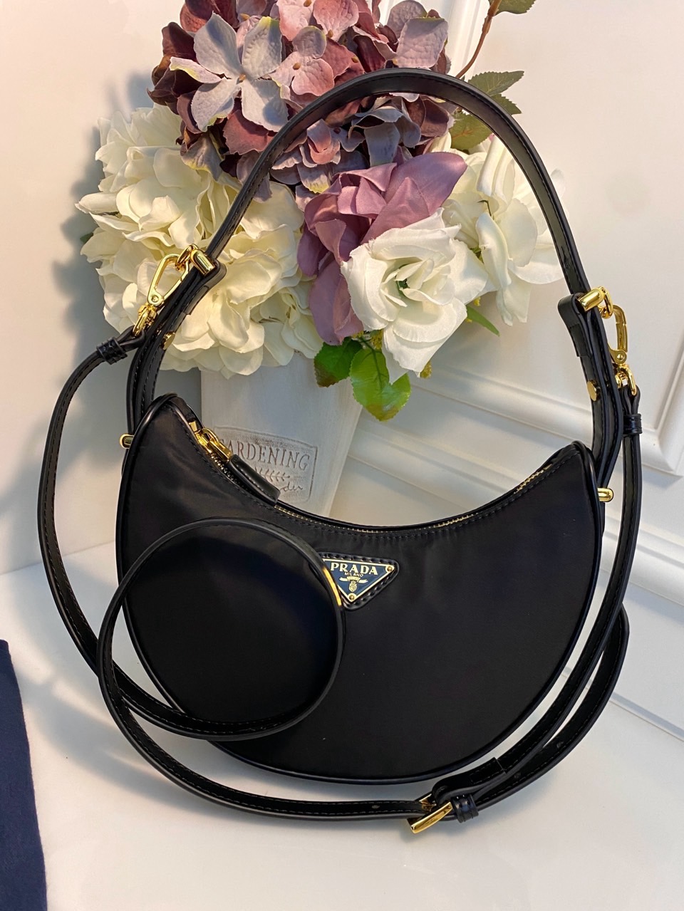 [서현 착용] 프라다 아르케 리나일론 숄더백
