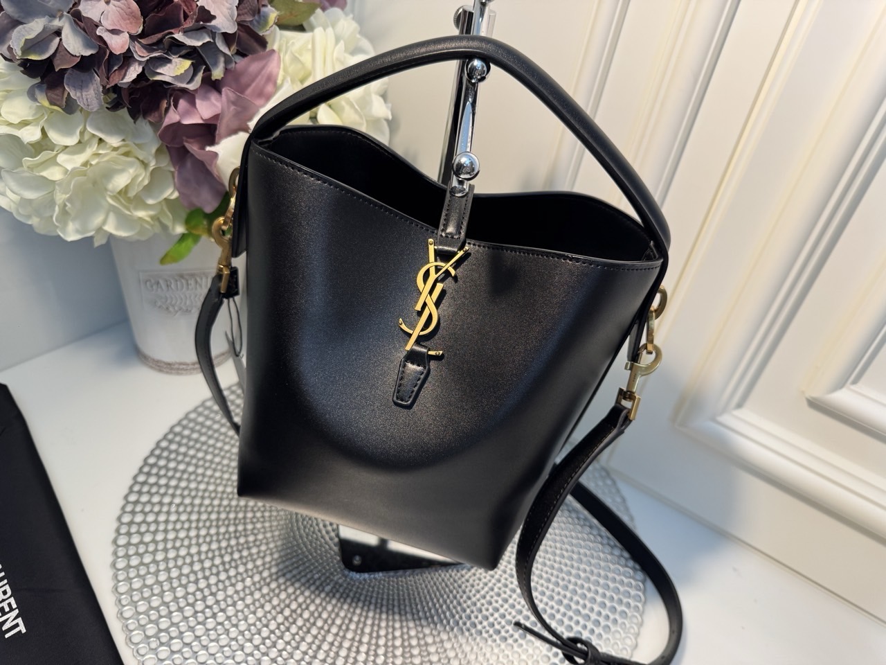 [채정안 착용] 생로랑 르37 스몰(블랙)