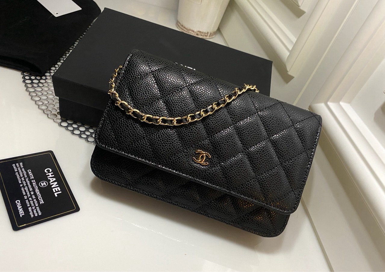 샤넬 WOC 캐비어 금장