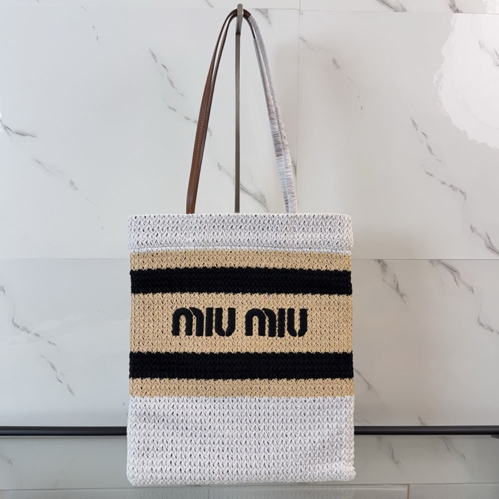 미우미우 라피아 이펙트 토트백 5BG248