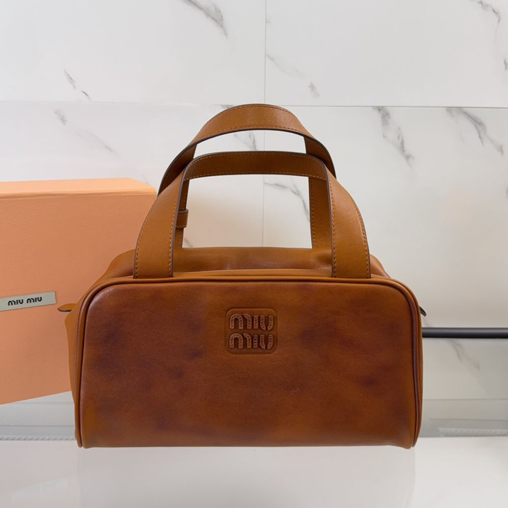 미우미우 탑 핸들 토트백 5BB182